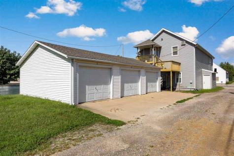 1550 Dows Street Ely IA 52227-9808