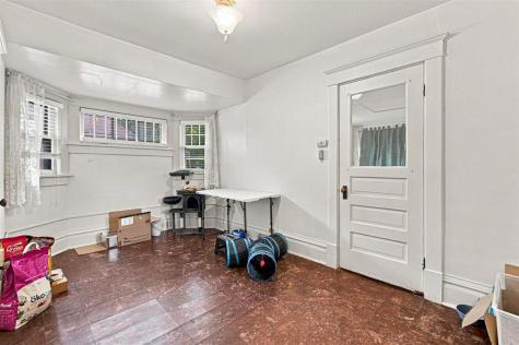 624 N Linn Street Iowa City IA 52245