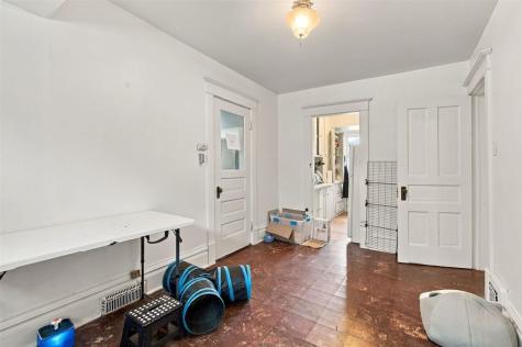624 N Linn Street Iowa City IA 52245