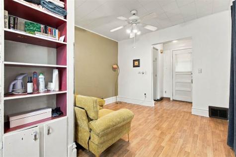 624 N Linn Street Iowa City IA 52245