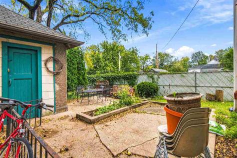 624 N Linn Street Iowa City IA 52245