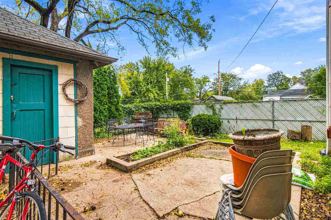 624 N Linn Street Iowa City IA 52245
