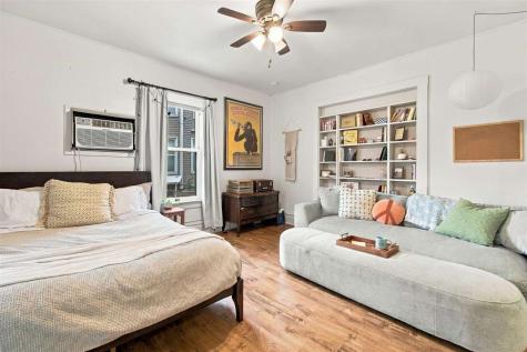 624 N Linn Street Iowa City IA 52245
