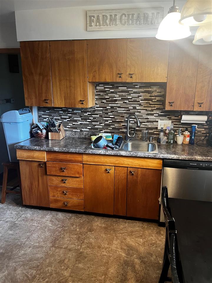 628/630 Sunset Street Iowa City IA 52246