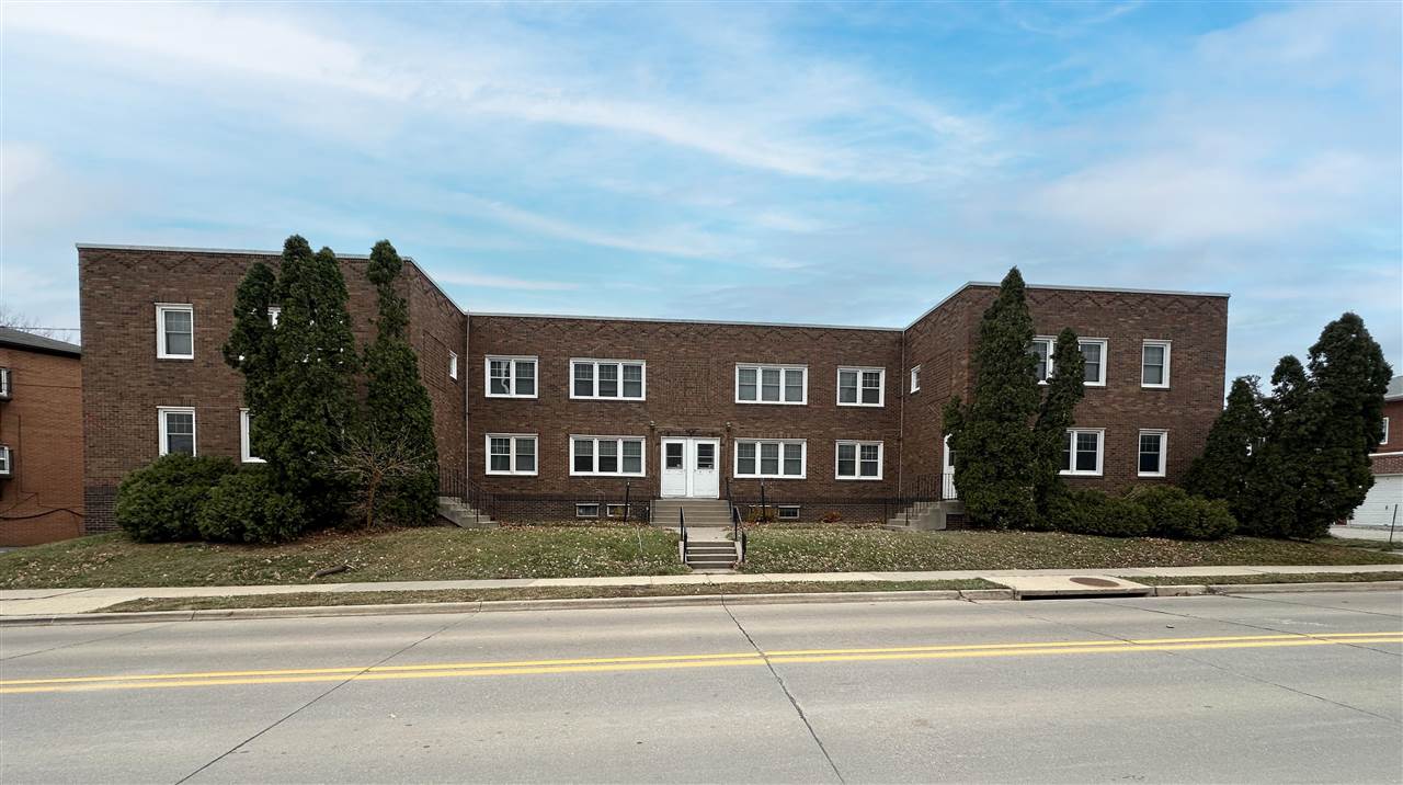 5 Woolf Avenue Iowa City IA 52240