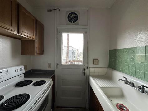 5 Woolf Avenue Iowa City IA 52240