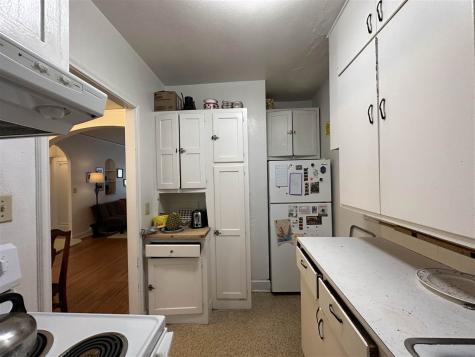 5 Woolf Avenue Iowa City IA 52240