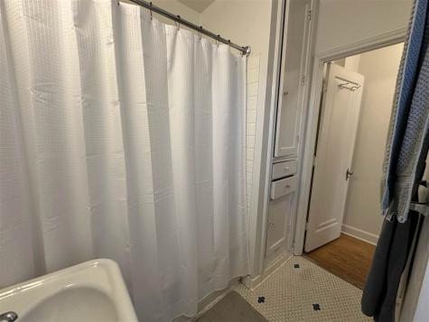 5 Woolf Avenue Iowa City IA 52240