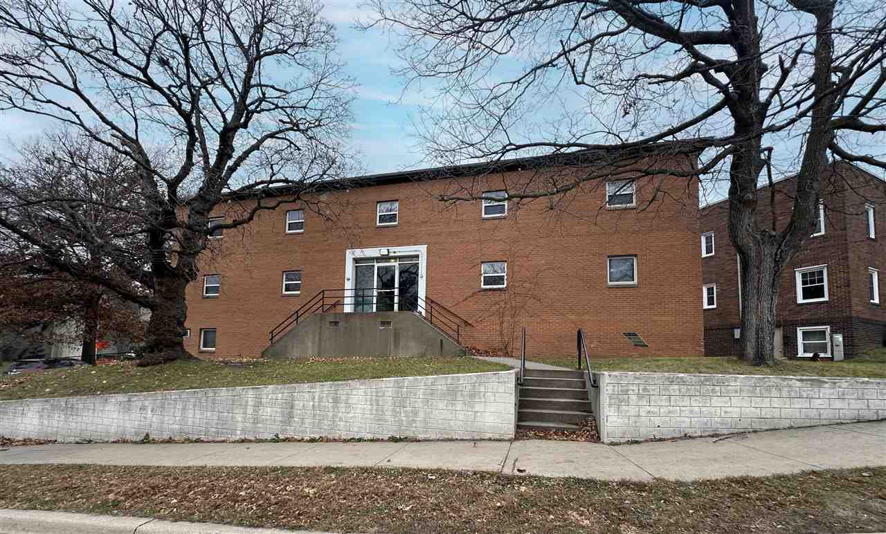 5 Woolf Avenue Iowa City IA 52240