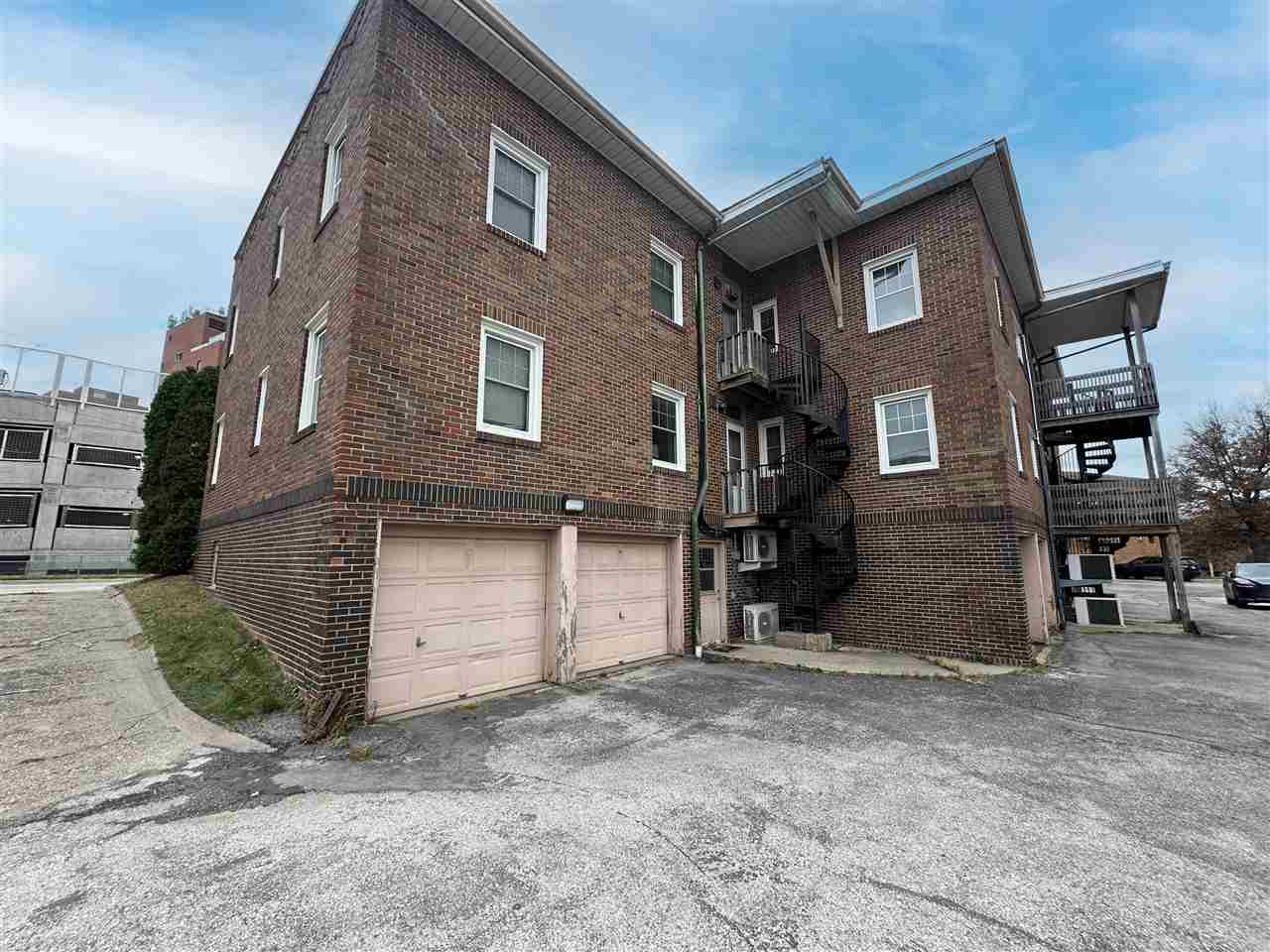 5 Woolf Avenue Iowa City IA 52240
