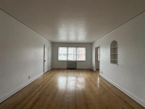 5 Woolf Avenue Iowa City IA 52240