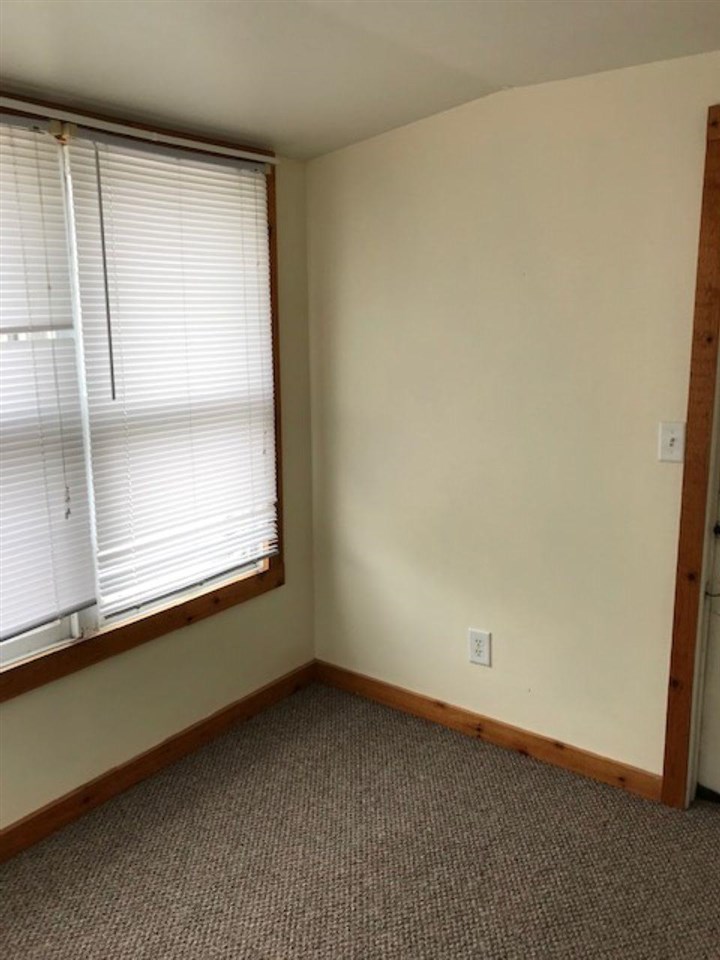 18 N Dodge Street Iowa City IA 52245