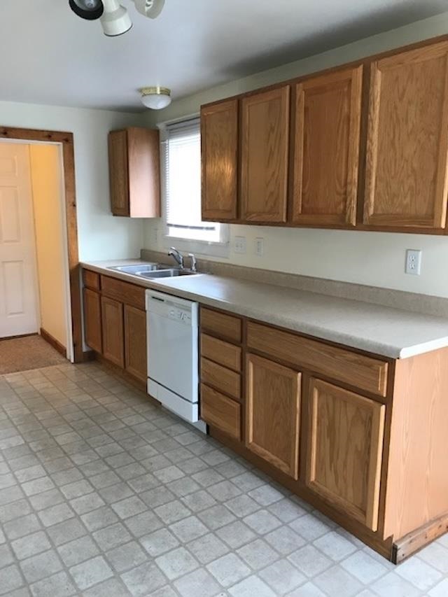 18 N Dodge Street Iowa City IA 52245