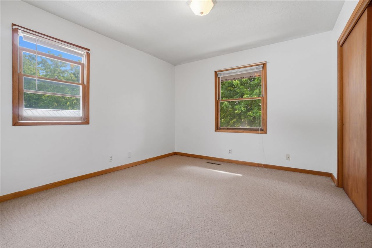 327 Ash Street Columbus Junction IA 52738