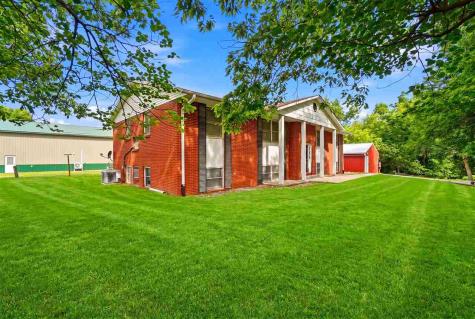 327 Ash Street Columbus Junction IA 52738
