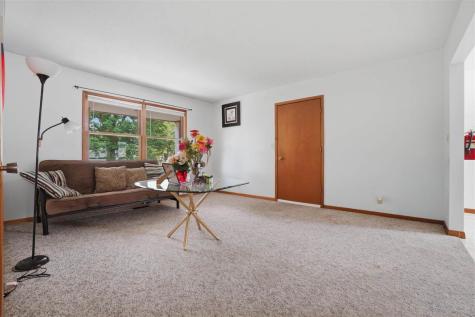 327 Ash Street Columbus Junction IA 52738