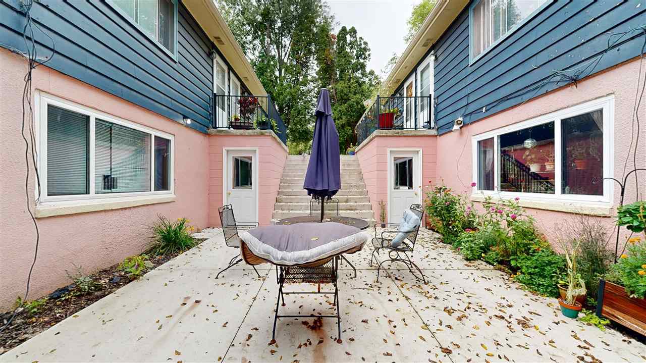 2605/2607 E Court Street Iowa City IA 52245