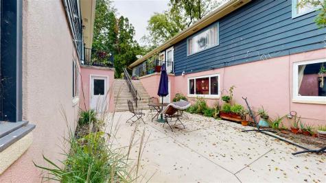 2605/2607 E Court Street Iowa City IA 52245