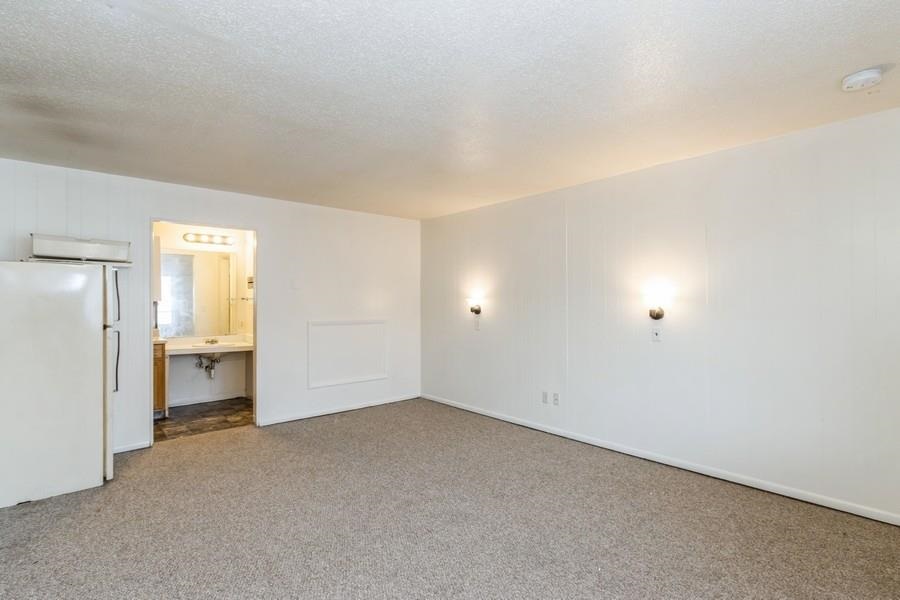 320 2nd Street Coralville IA 52241