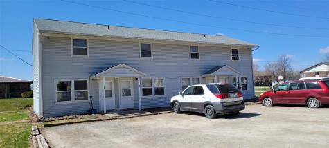695 W Pine Street Marengo IA 52301