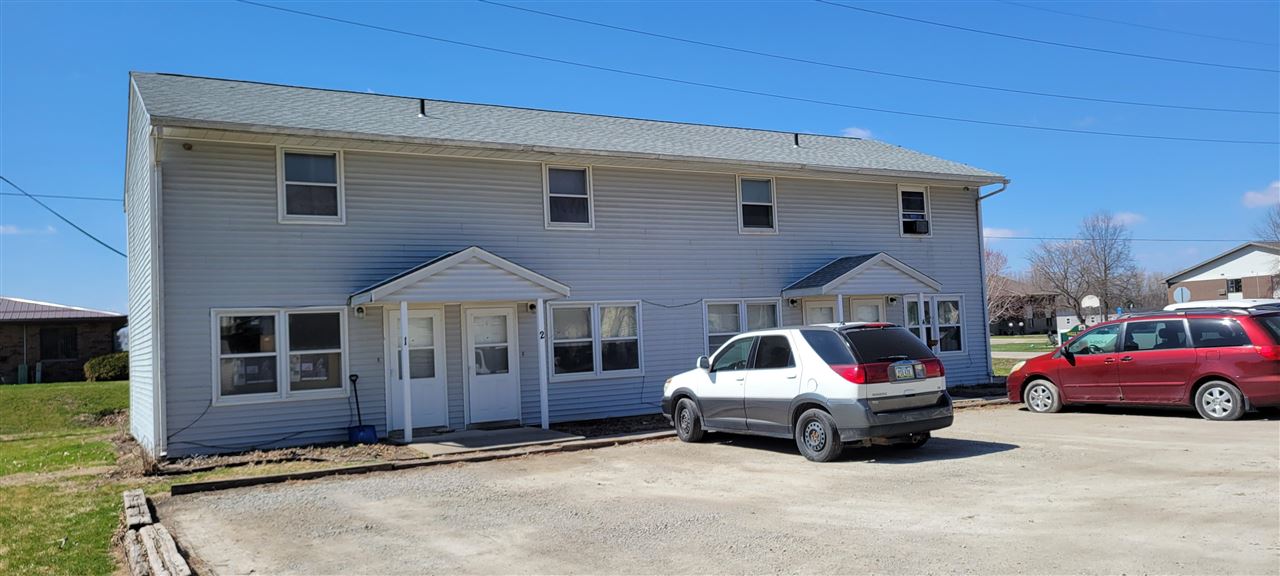 695 W Pine Street Marengo IA 52301