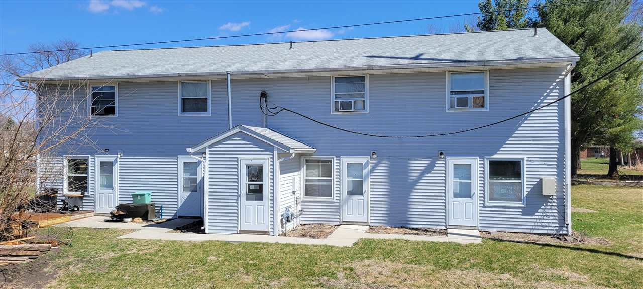 695 W Pine Street Marengo IA 52301