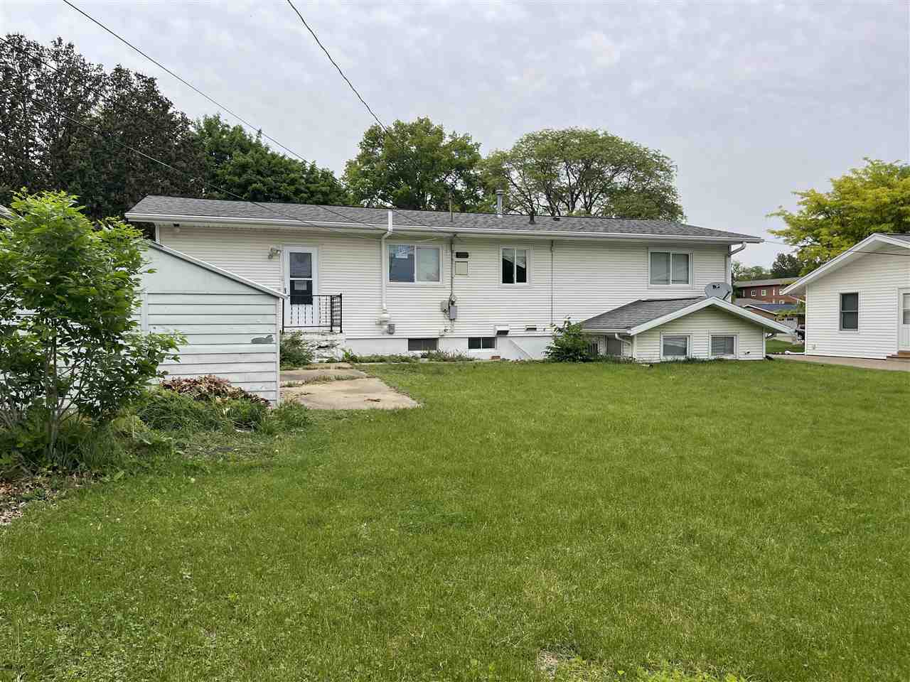 1315 Oakcrest Street Iowa City IA 52246