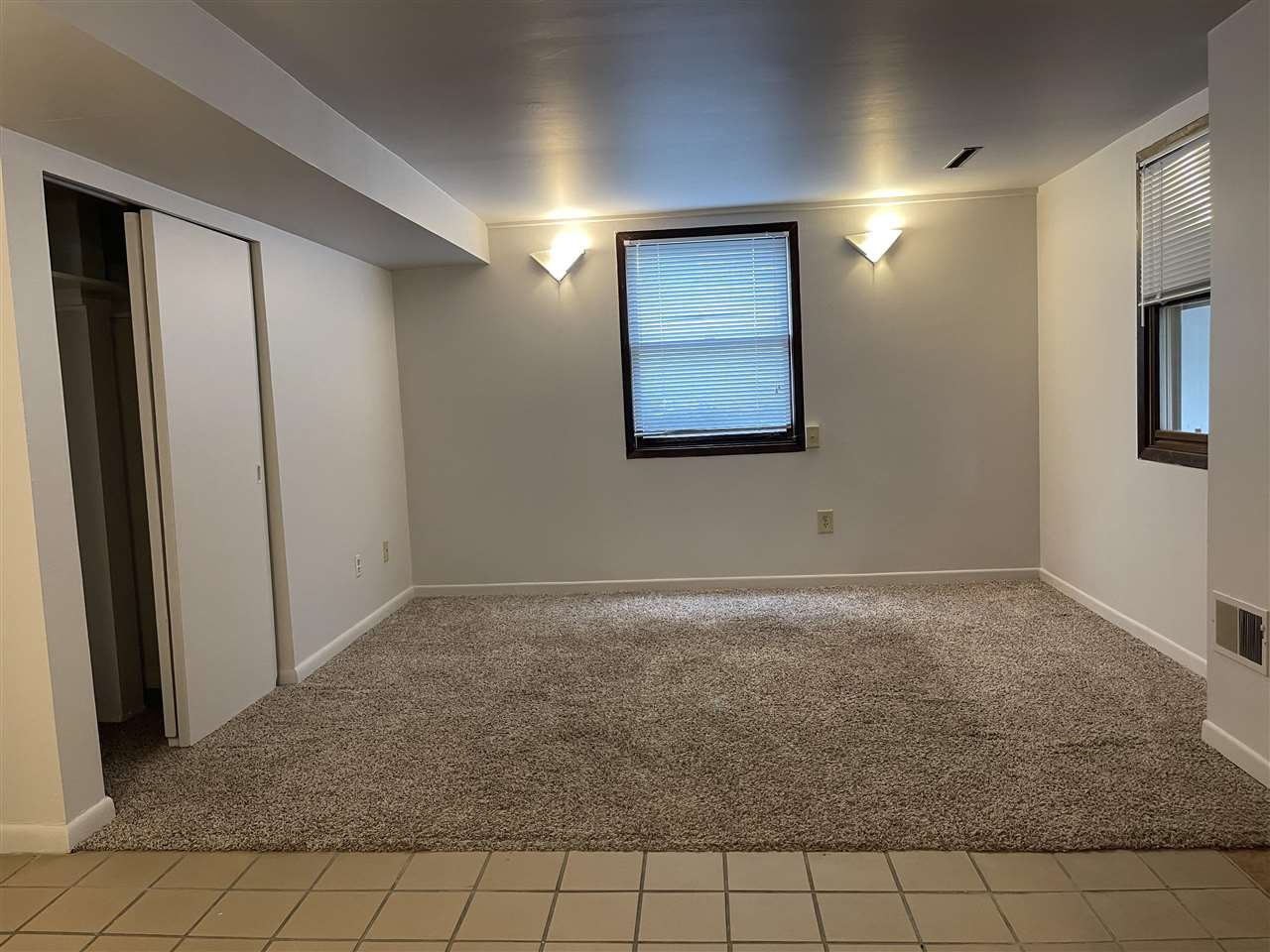 1315 Oakcrest Street Iowa City IA 52246