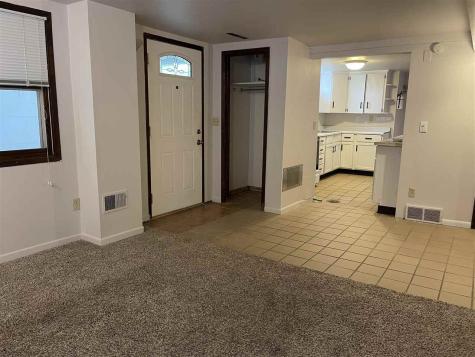 1315 Oakcrest Street Iowa City IA 52246