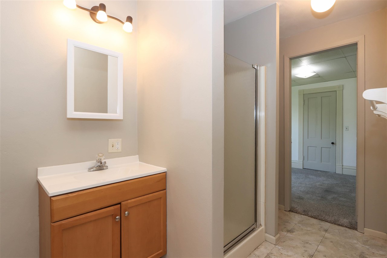 733 E 2nd Avenue Washington IA 52353