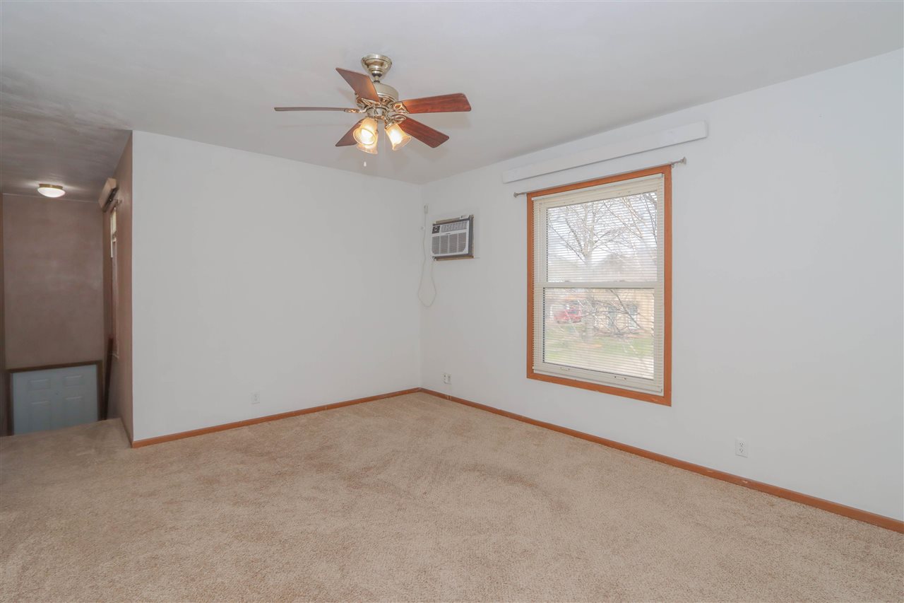 733 E 2nd Avenue Washington IA 52353