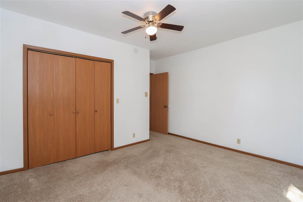 733 E 2nd Avenue Washington IA 52353