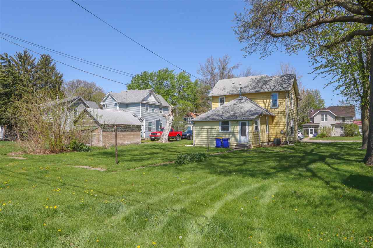 733 E 2nd Avenue Washington IA 52353