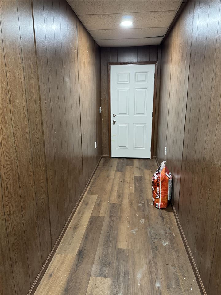 907 6th Avenue Belle Plaine IA 52208