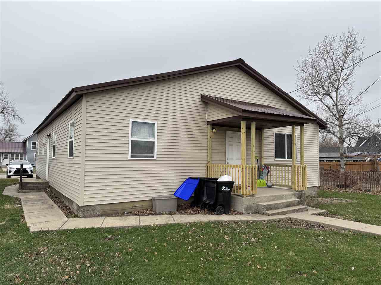 907 6th Avenue Belle Plaine IA 52208