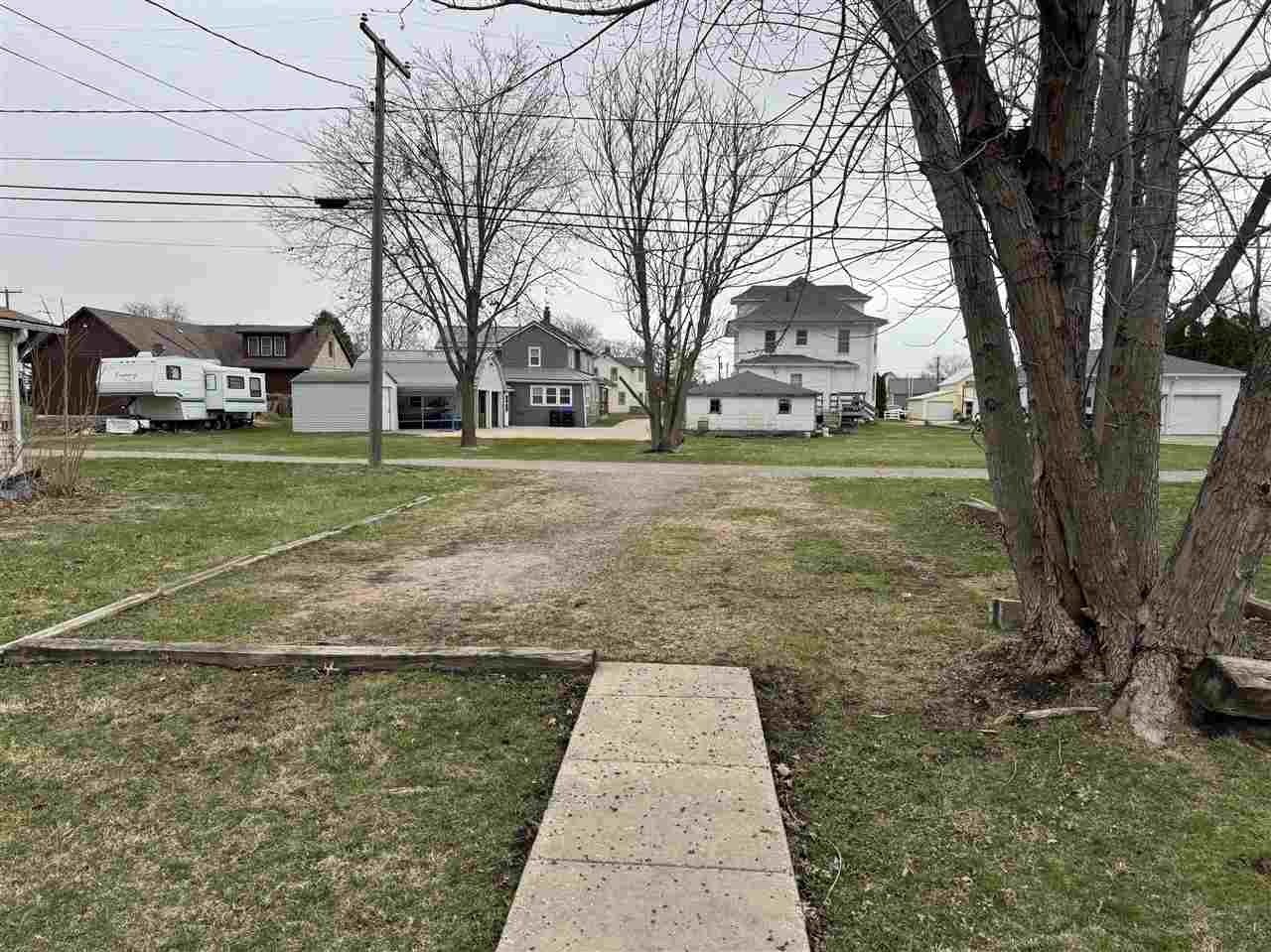 907 6th Avenue Belle Plaine IA 52208