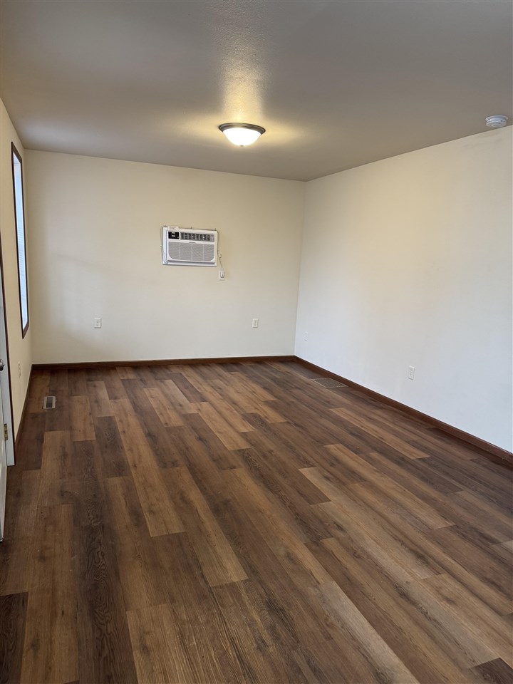 907 6th Avenue Belle Plaine IA 52208