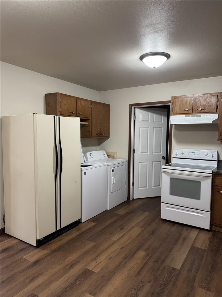 907 6th Avenue Belle Plaine IA 52208