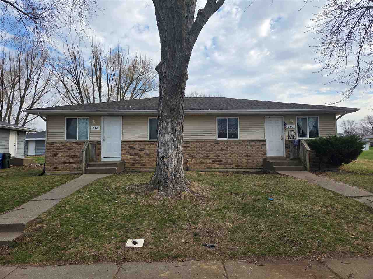 640/642 W 61st Street Davenport IA 52806