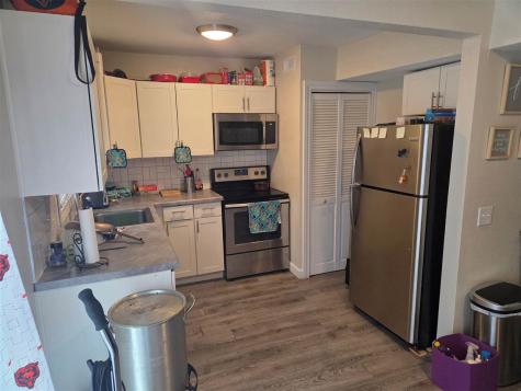 640/642 W 61st Street Davenport IA 52806