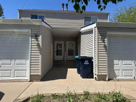 223/225 SW Swisher View Drive Swisher IA 52338
