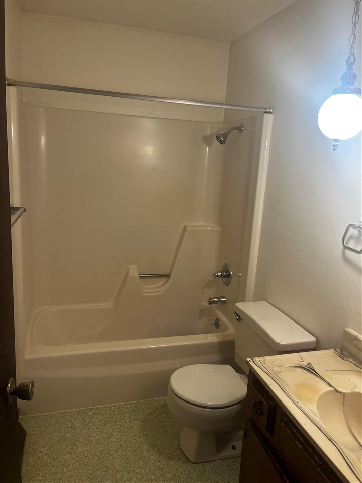 223/225 SW Swisher View Drive Swisher IA 52338
