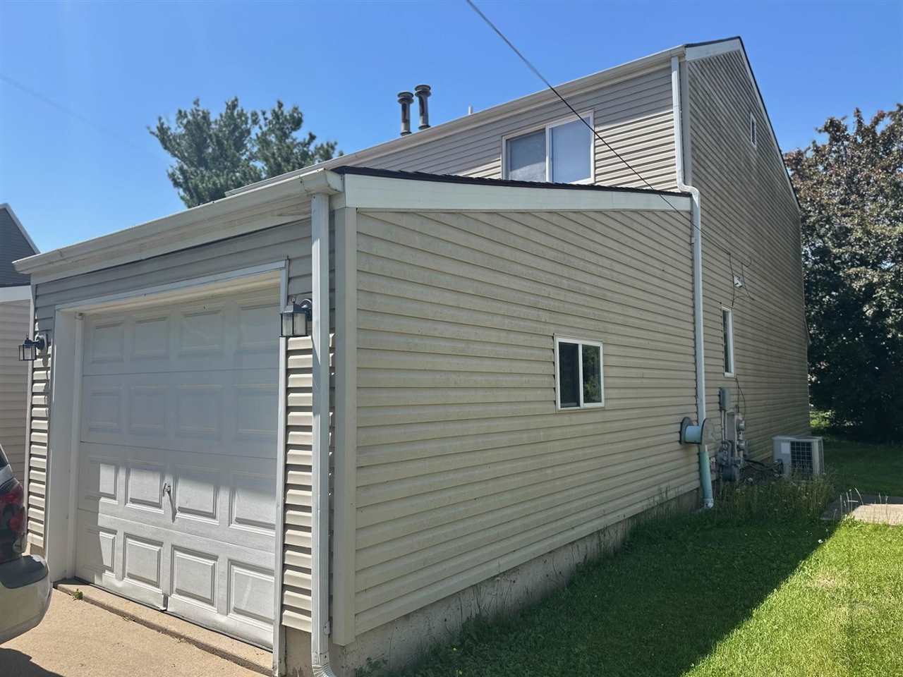 223/225 SW Swisher View Drive Swisher IA 52338