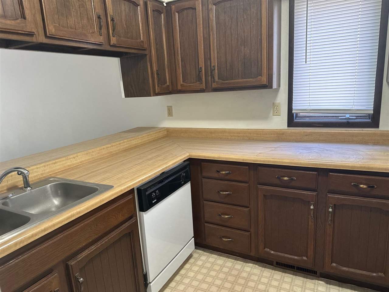 223/225 SW Swisher View Drive Swisher IA 52338