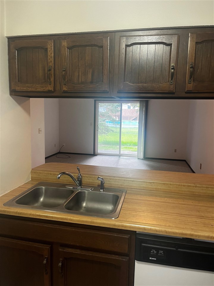 223/225 SW Swisher View Drive Swisher IA 52338
