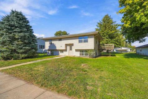 408 E Main Hills IA 52235