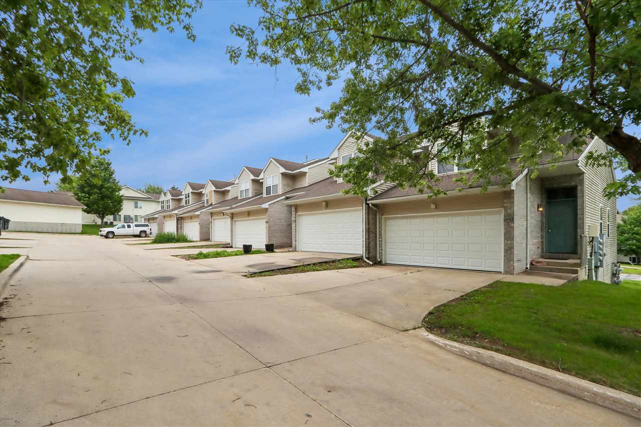 1003-1049 Scott Park Drive Iowa City IA 52245