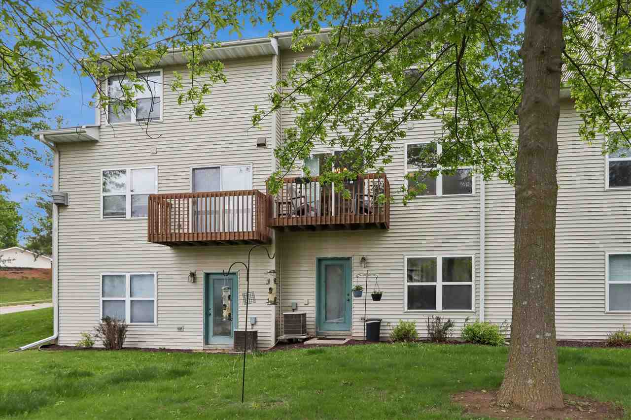 1003-1049 Scott Park Drive Iowa City IA 52245