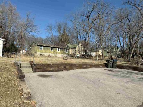 524 N Governor Street Iowa City IA 52245