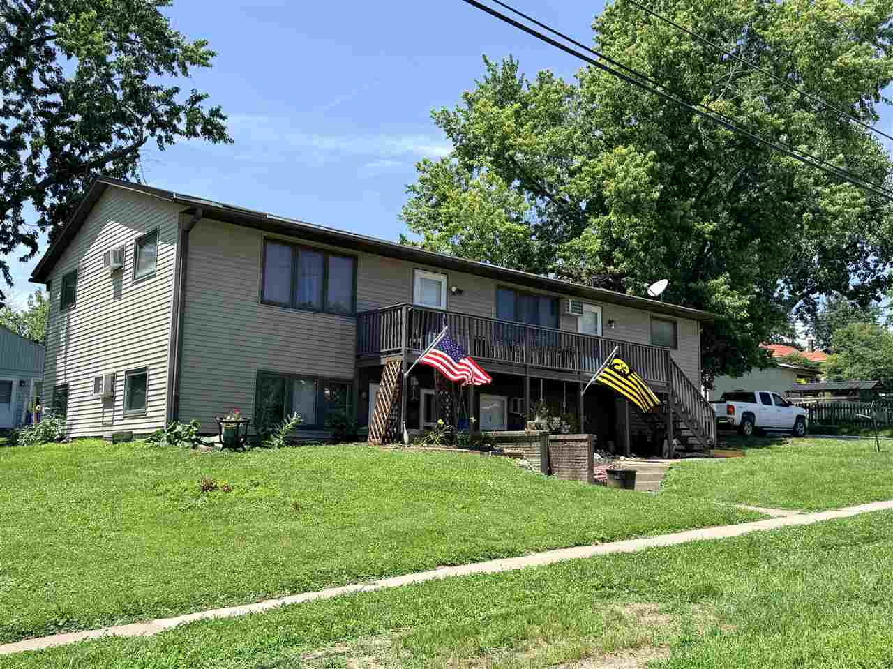 220 N Ella Street Riverside IA 52327